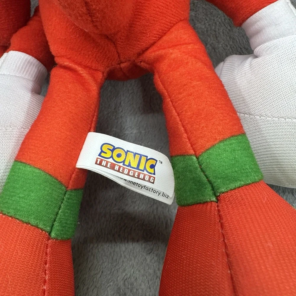 Authentic Sonic the Hedgehog KNUCKLES GRIN PLUSH Purple Eyes 12